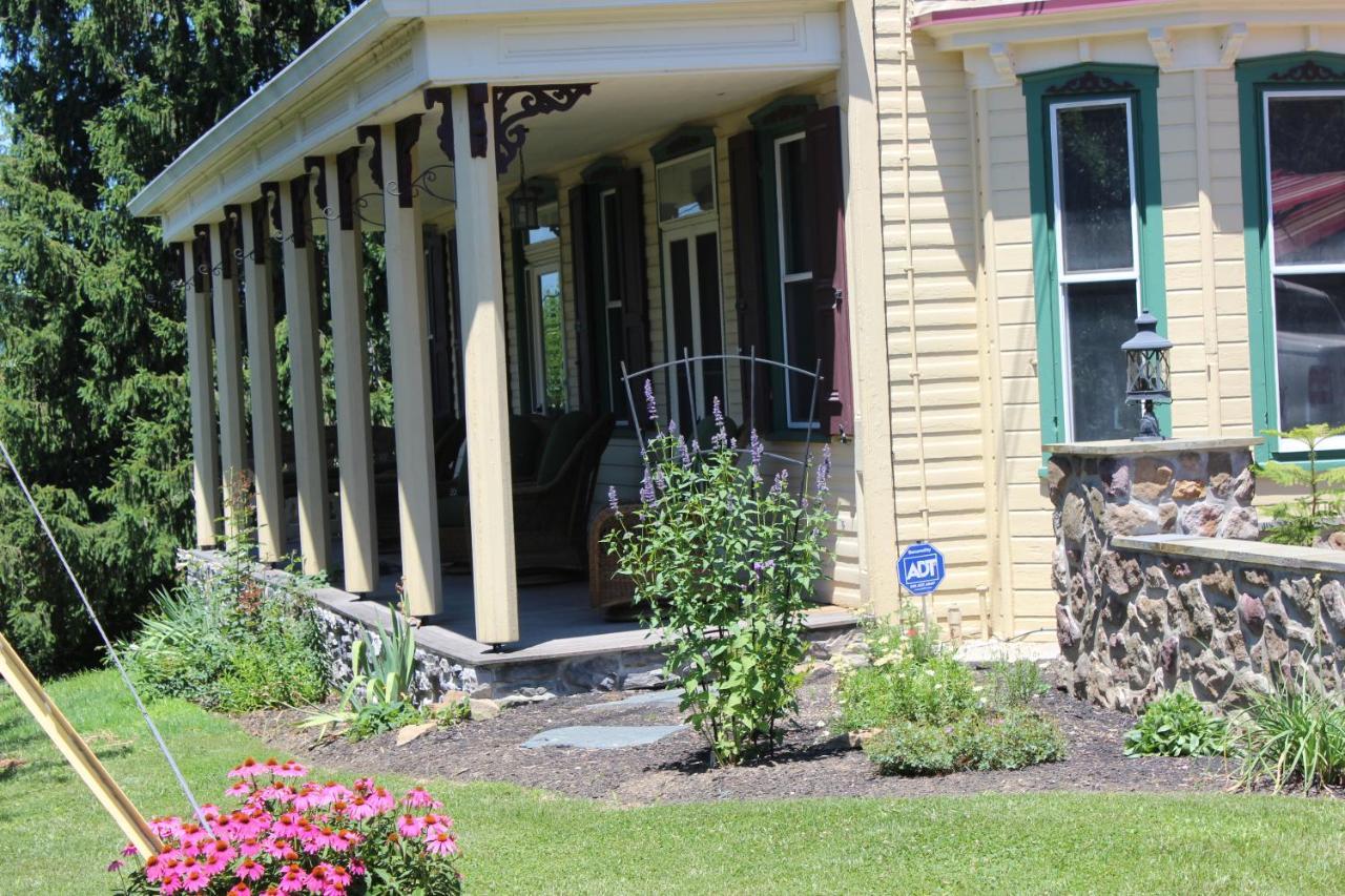 Carriage Stop Bed & Breakfast ปาร์มไมรา ภายนอก รูปภาพ